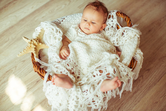 mother photographed her  favorite baby  at home