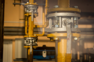 Control valve or pressure regulator in oil and gas process, The control valve used to controlled pressure in the system as Controller command, Oil and gas industry use to controlled the system.