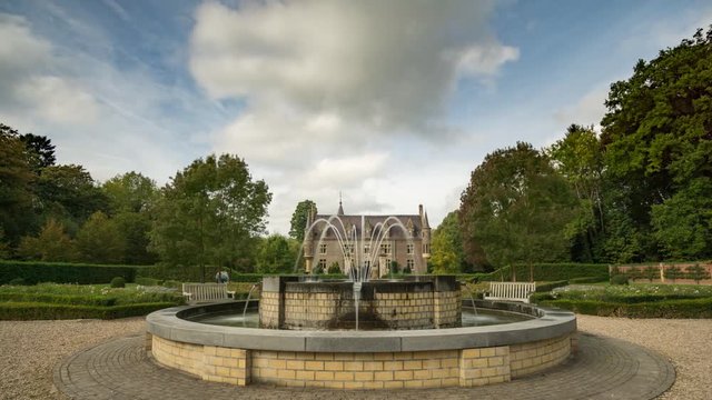 Springbrunnen im Schlosspark