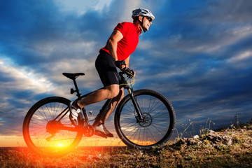 Fototapeta na wymiar Mountain Bike cyclist riding single track