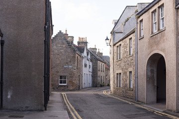Fototapeta na wymiar Quiet backstreet in St Andrews, Scotland