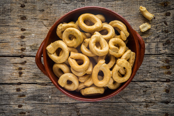 Traditional taralli snacks