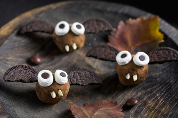 Chocolate bats for Halloween party