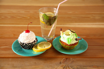 beautiful ice cream and drinks on the wooden table