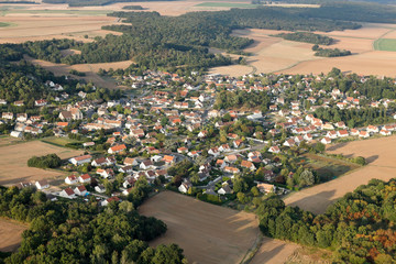 Brières-les-Scellés vue du ciel