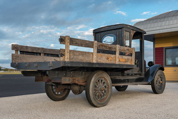 Side view of old pickup truck