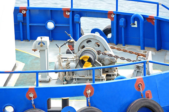 Anchor Winch With Chain