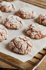 Chocolate crinkle cookies