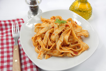 tagliatelles à la tomate 22102016