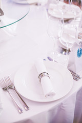  Details of a classic wedding presidium and table