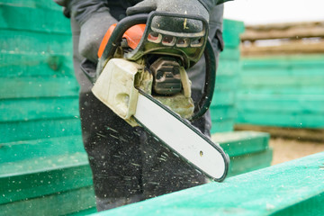 chain sawing