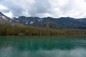 Fototapeta premium 春の大正池