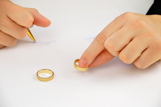 signing the divorce decree
