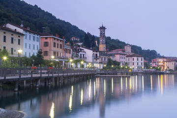 Obraz premium Porto Ceresio