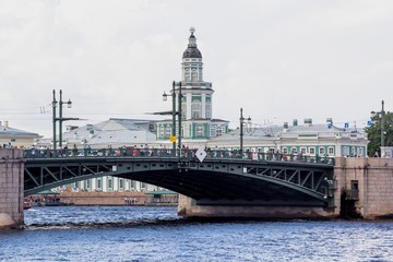 Fototapeta na wymiar Санкт-Петербург, Дворцовый мост