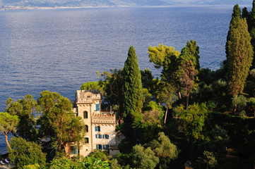 Tramonto su Camogli, riviera ligure, Italia