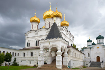 Fototapeta na wymiar Trinity Cathedral of the Ipatiev monastery closeup gloomy september day. Kostroma, the Golden ring of Russia