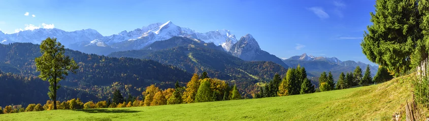 Washable wall murals Panorama Photos Herbstliche Natur in Oberbayern bei Garmisch-Partenkirchen