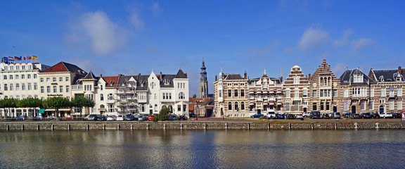 Fototapeta na wymiar MIDDELBURG - Stadtpanorama ( Niederlande )