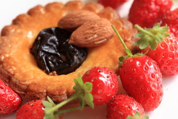 Strawberry tart that made by home