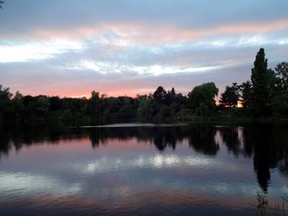 Naklejka premium Abenddämmerung am See