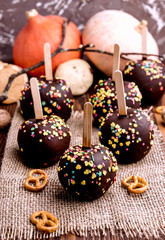 Apples with cocolate glaze.