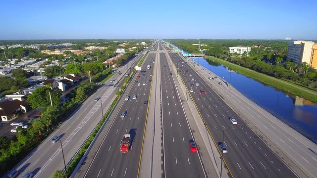 Aerial video of traffic on the 595 Fort Lauderdale
