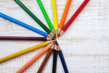 Цветные карандаши