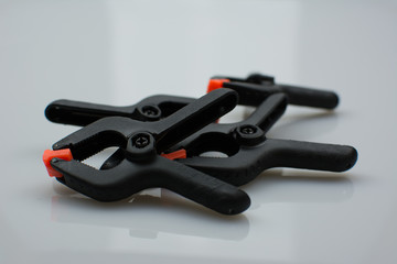 Obraz premium Klemmen auf weissem Hintergrund