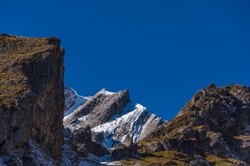Blick auf Muttekopf mit erstem Schnee im Herbst