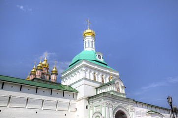 Святые ворота и воротная башня. Троице-Сергиева лавра....