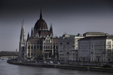 Obraz premium Budapest the capital of Hungary crossed by the Danube River