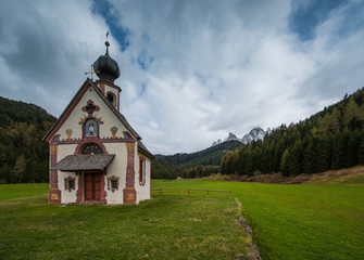 Fototapeta na wymiar Old church in Funes valley
