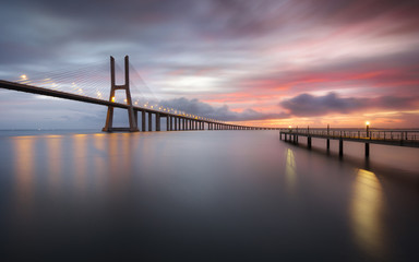 Fototapeta na wymiar Expectation by a wonderful sunrise at Lisbon