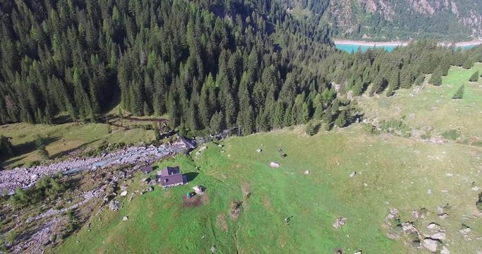 Alpe caronno e diga di Scais - Orobie Valtellinesi - Vista aerea
