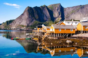 Fotobehang Lofoten eilanden landschap in Noorwegen © Maresol