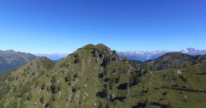 Veduta aerea sulle montagne - Sorvolo creste