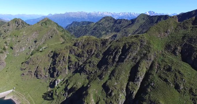 Montagne in Valtellina - Sorvolo creste e cime in Valgerola - Bacino artificiale di Pescegallo