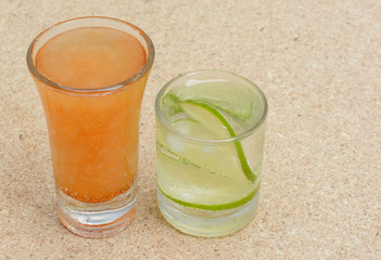 tea and lemons drink