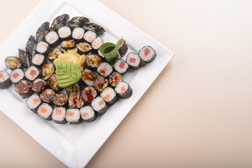 Sushi rolls
