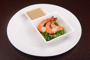 fresh seaweed salad with shrimps