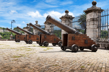 antique naval guns