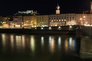 Fototapeta na wymiar Old historic city of Salzburg in Austria by night
