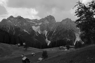 Montagne bianco e nero - Trentino Alto Adige - 124618040