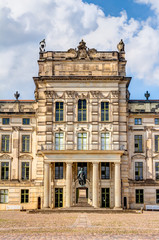 Fototapeta premium Schloss Ludwigslust im südwestlichen Mecklenburg-Vorpommern