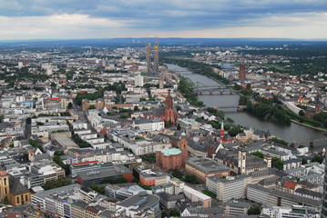 Fototapeta na wymiar Frankfurt am Main, Main, Fluß, Skyline