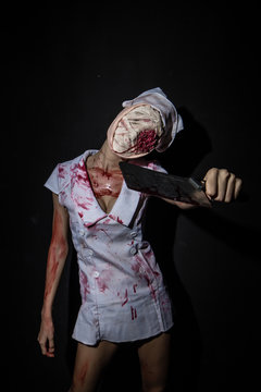 Crazy dead Silent Hill nurse cosplay