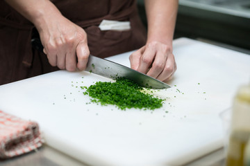 Cutting of spring onions

