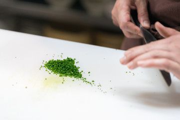 chopped fresh green spring onions
