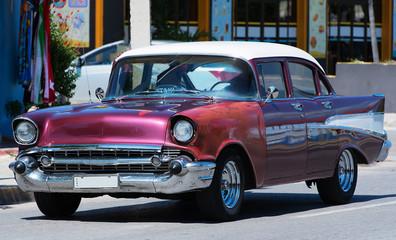 amerikanischer Oldtimer in Havanna auf Kuba